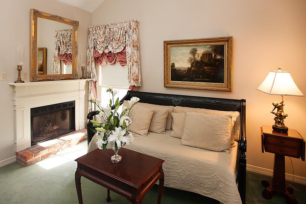 Monmouth Historic Inn ナチェズ 部屋 写真