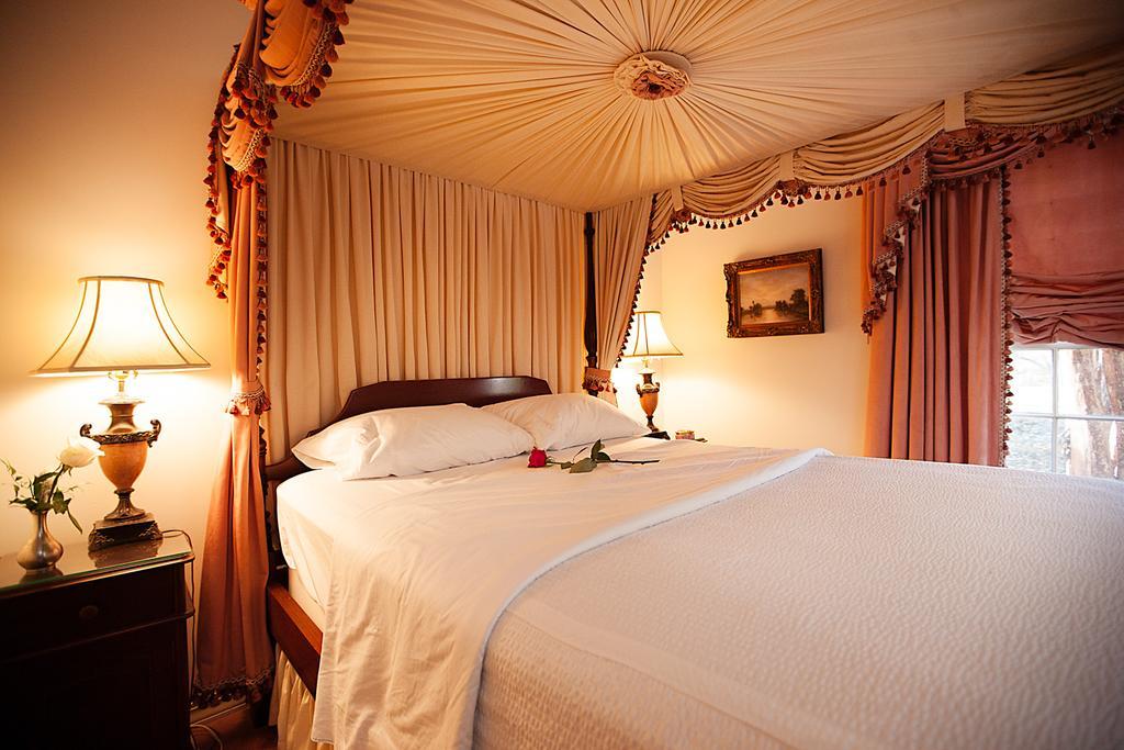 Monmouth Historic Inn ナチェズ 部屋 写真