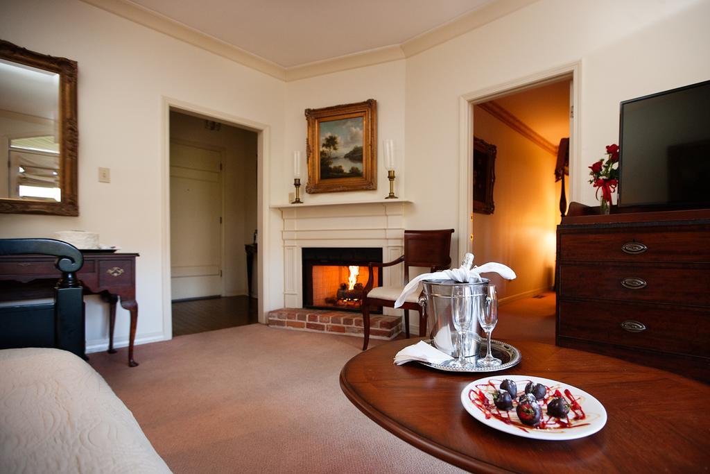 Monmouth Historic Inn ナチェズ 部屋 写真